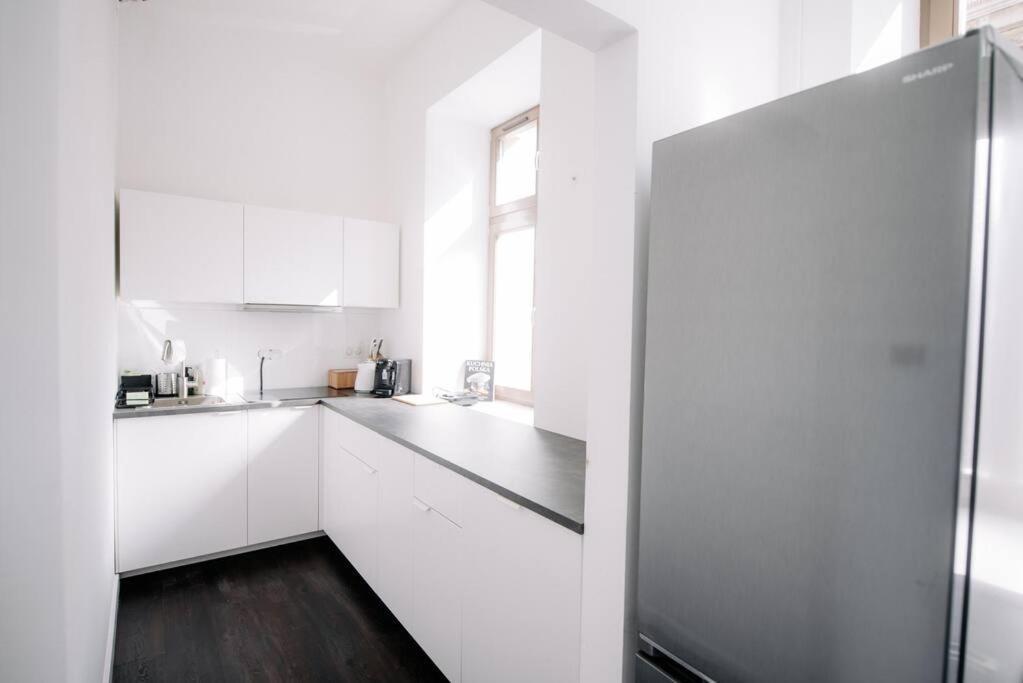 Piotrkowska 50 & Narutowicza Five-Room Elite Enclave - New Listing Лодз Екстериор снимка